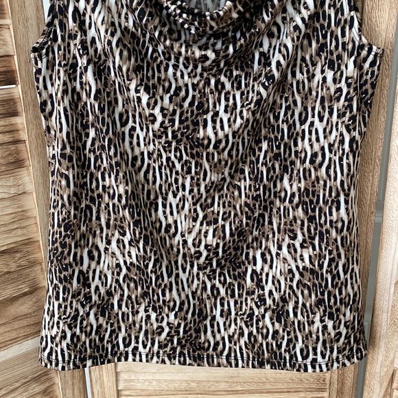 Intriguing Threads Animal Print Cowl Neck Top Size Large - Picture 3 of 7
